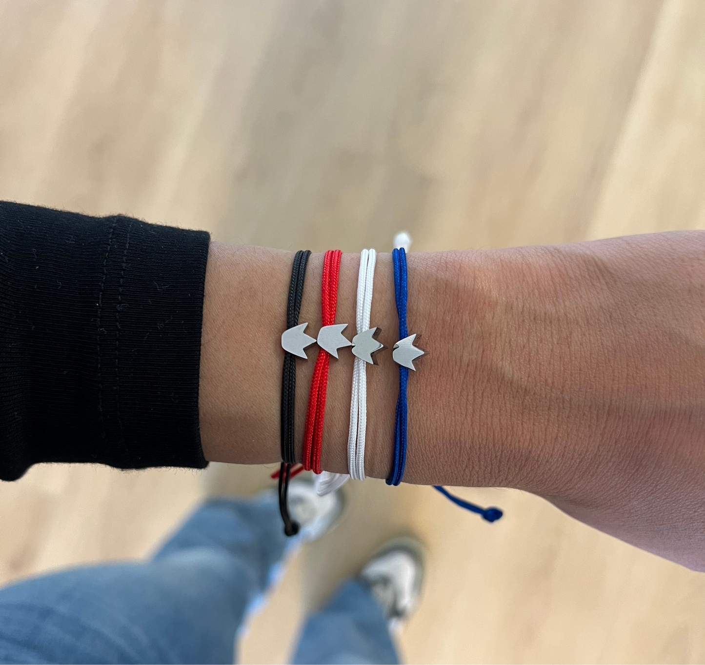 Crown Thread Bracelet