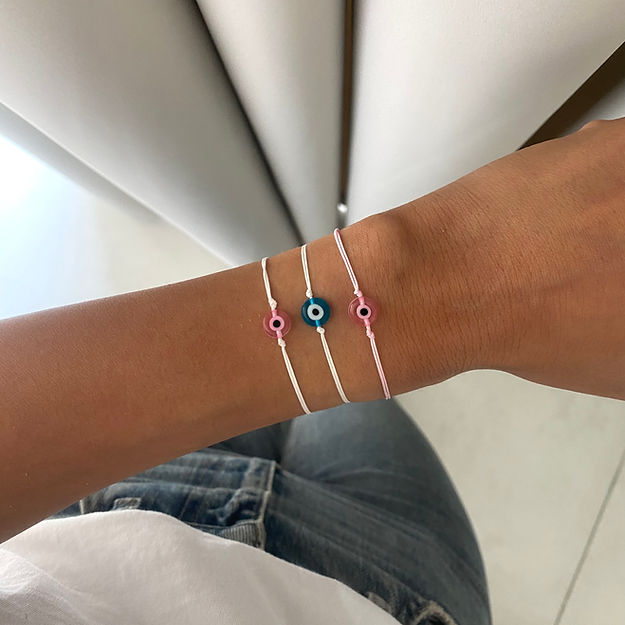Eye thread bracelet