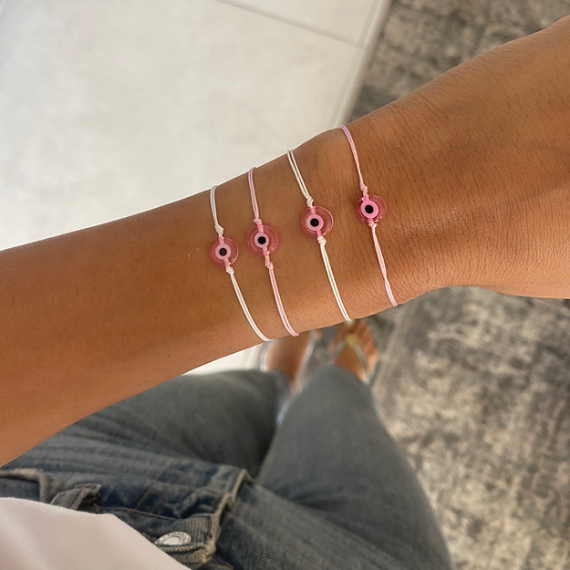 Eye thread bracelet